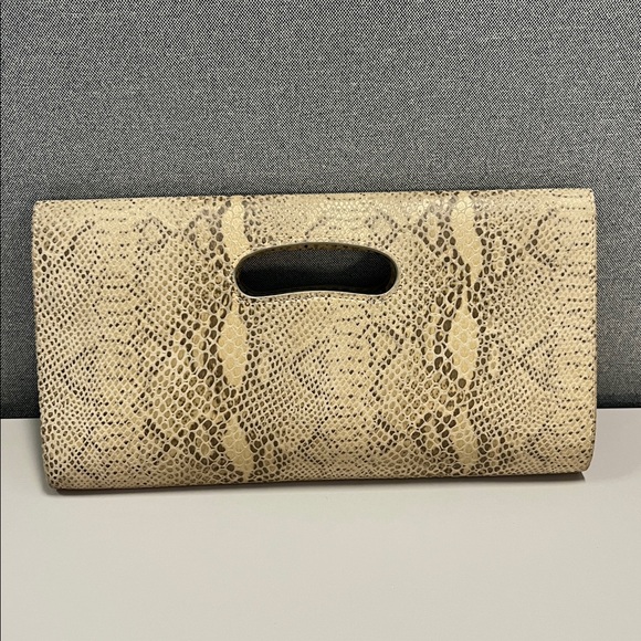 Hobo Leather Snakeskin Print Clutch Bag - Picture 3 of 12